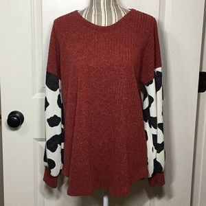NWT!! Viamor Ribbed Print Sleeve Knit Top, Large